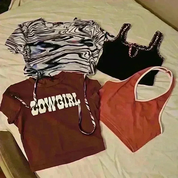 Shein Bundle 🎀 XS Crop Tops - Picture 1 of 10